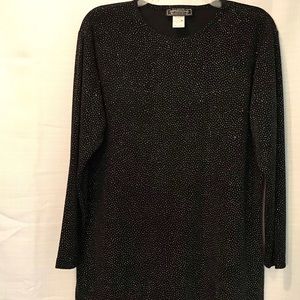 Dressy top, perfect for evening out.